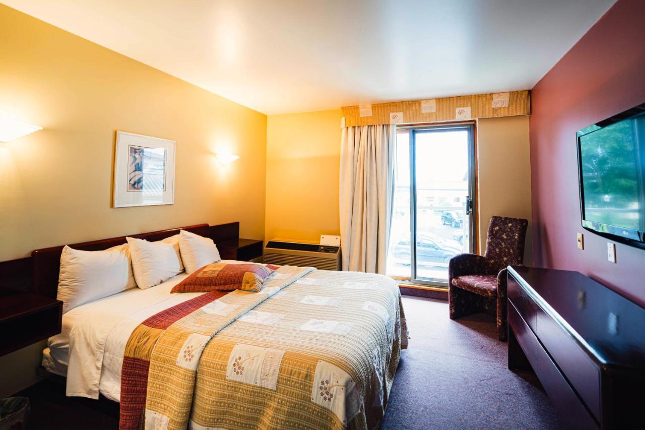 Auberge Harris Saint-Jean-sur-Richelieu Exterior photo