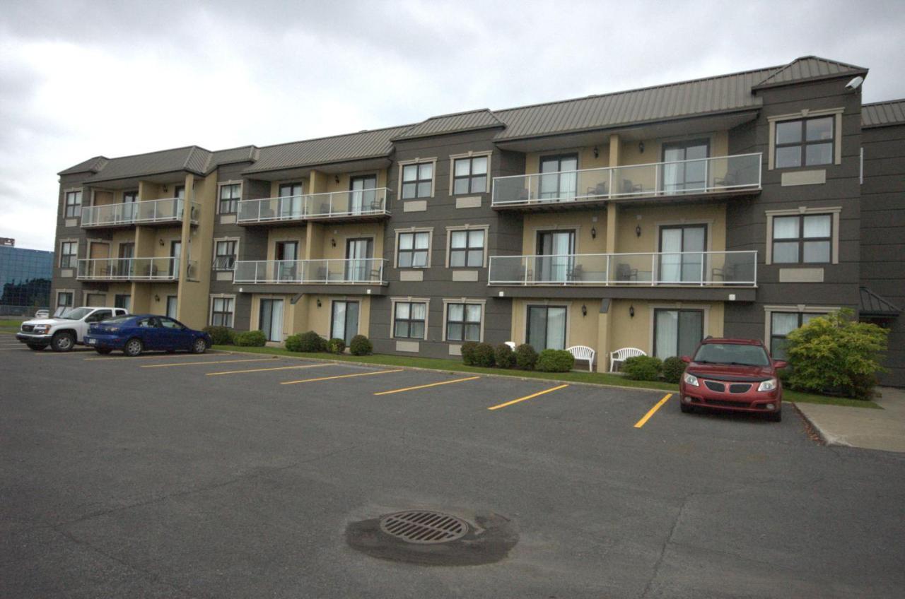 Auberge Harris Saint-Jean-sur-Richelieu Exterior photo